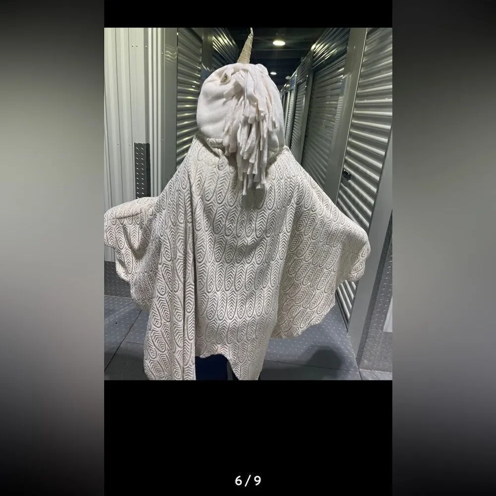 Justice unicorn/horse hooded blanket/throw/cape gold/white/cream